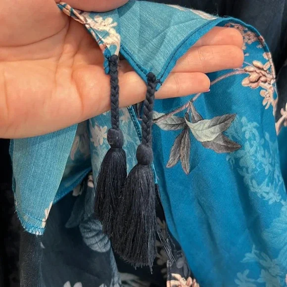 Kachel x Anthropologie Jamie Tasseled Kimono Vintage Watercolor Floral Top - Picture 5 of 7